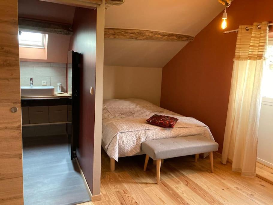 Photo of Bedroom in Bourdalat