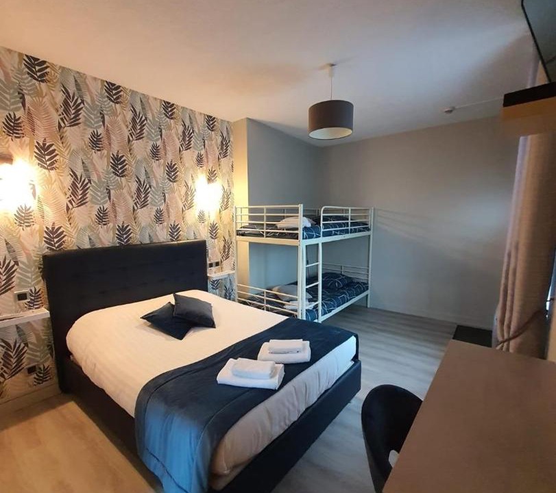 Photo of Others in Etretat