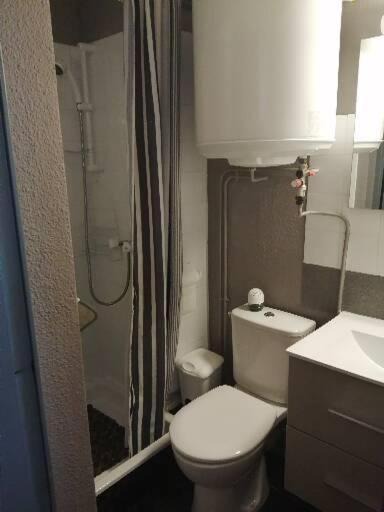 Photo of Bathroom in Lamalou-les-Bains