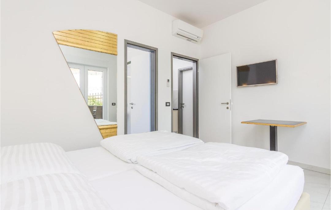 Photo of Bedroom in Funtana