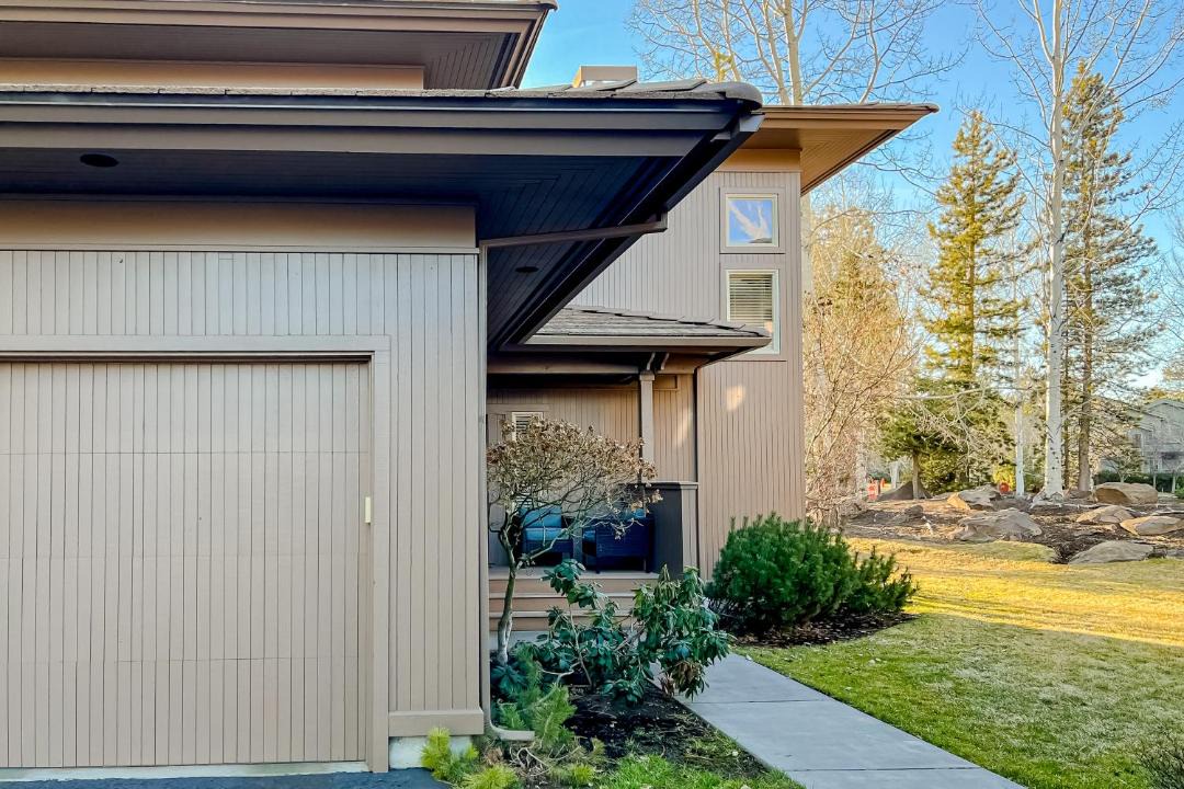 Photo of Others in Broken Top