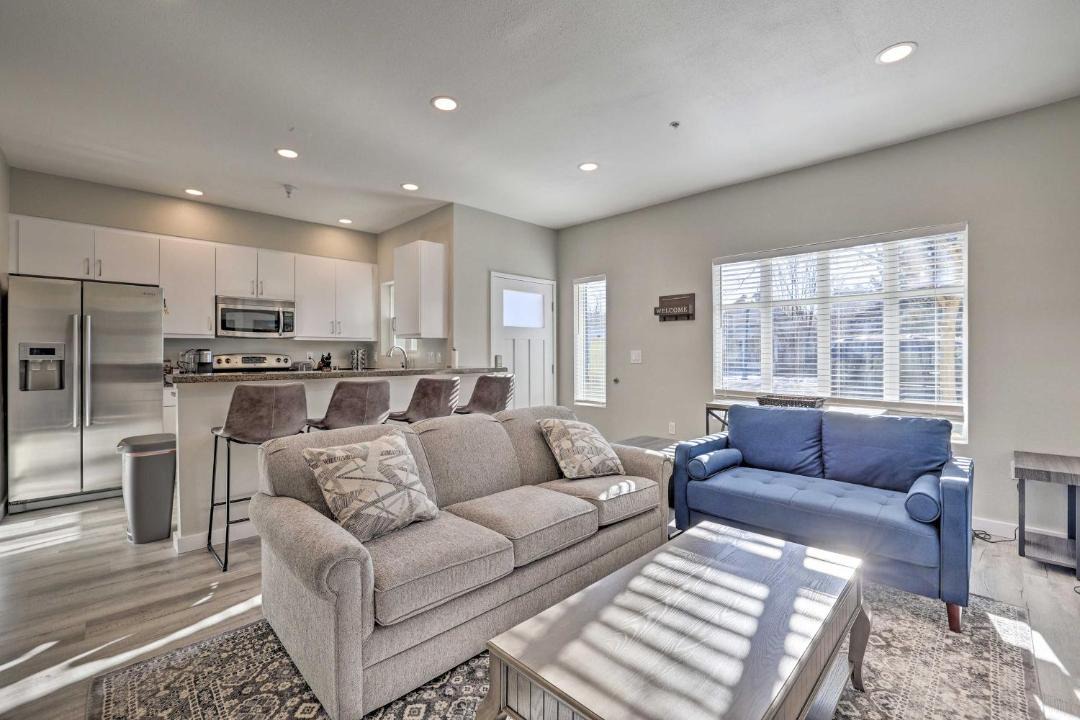 Photo of Others in Downtown Boise