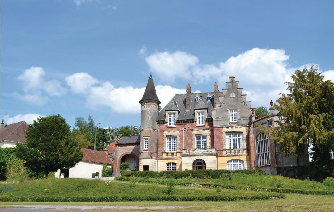 Photo of Others in Marconne