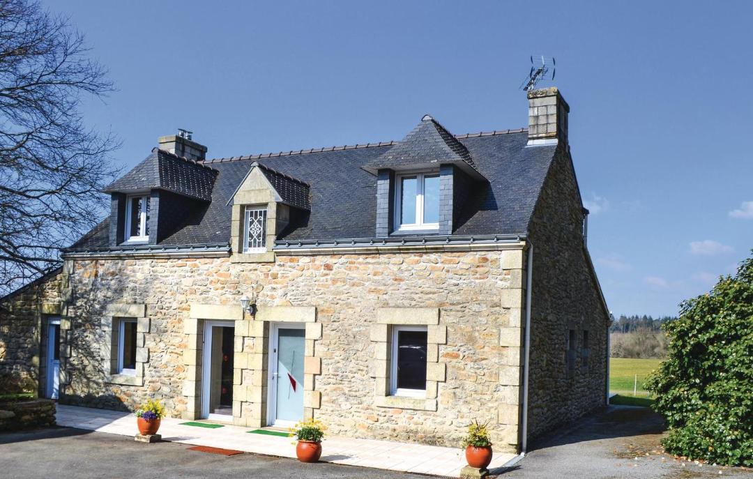 Photo of Others in Meslan