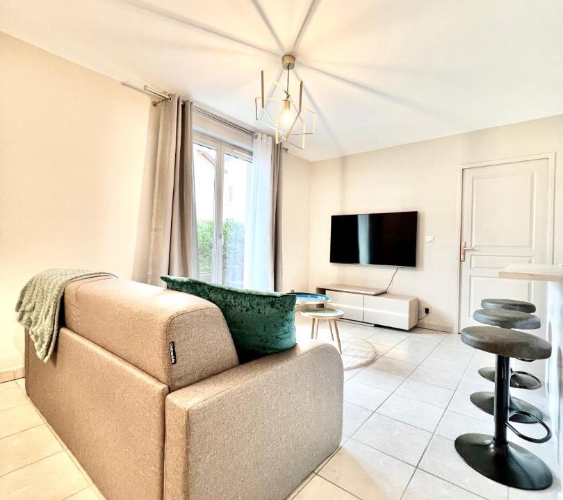 Photo of Livingroom in Champagne-au-Mont-d'Or