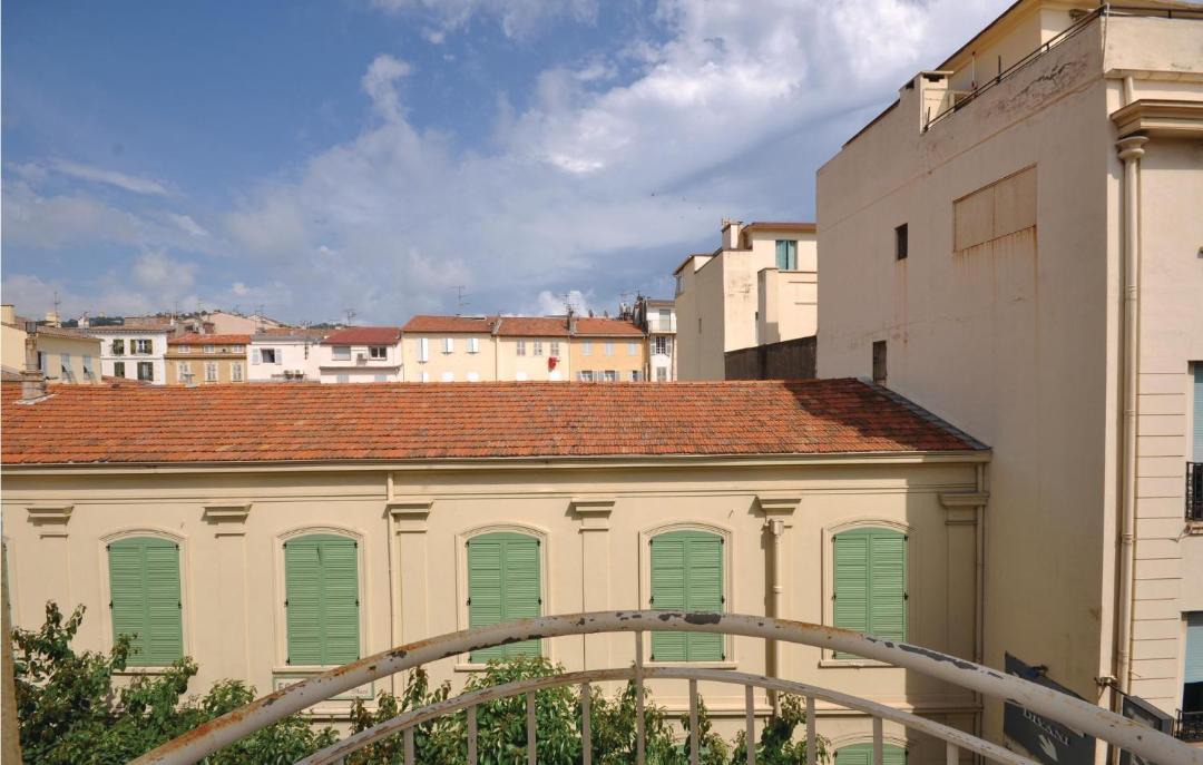 Photo of Buildings in Cannes City Centre