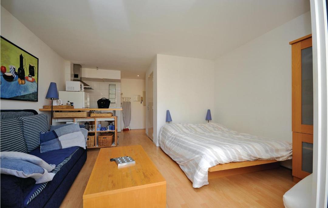 Photo of Bedroom in Cannes City Centre