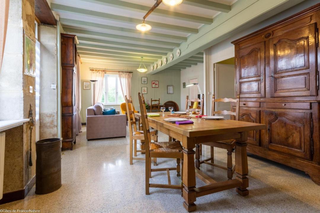 Photo of Others in Onlay