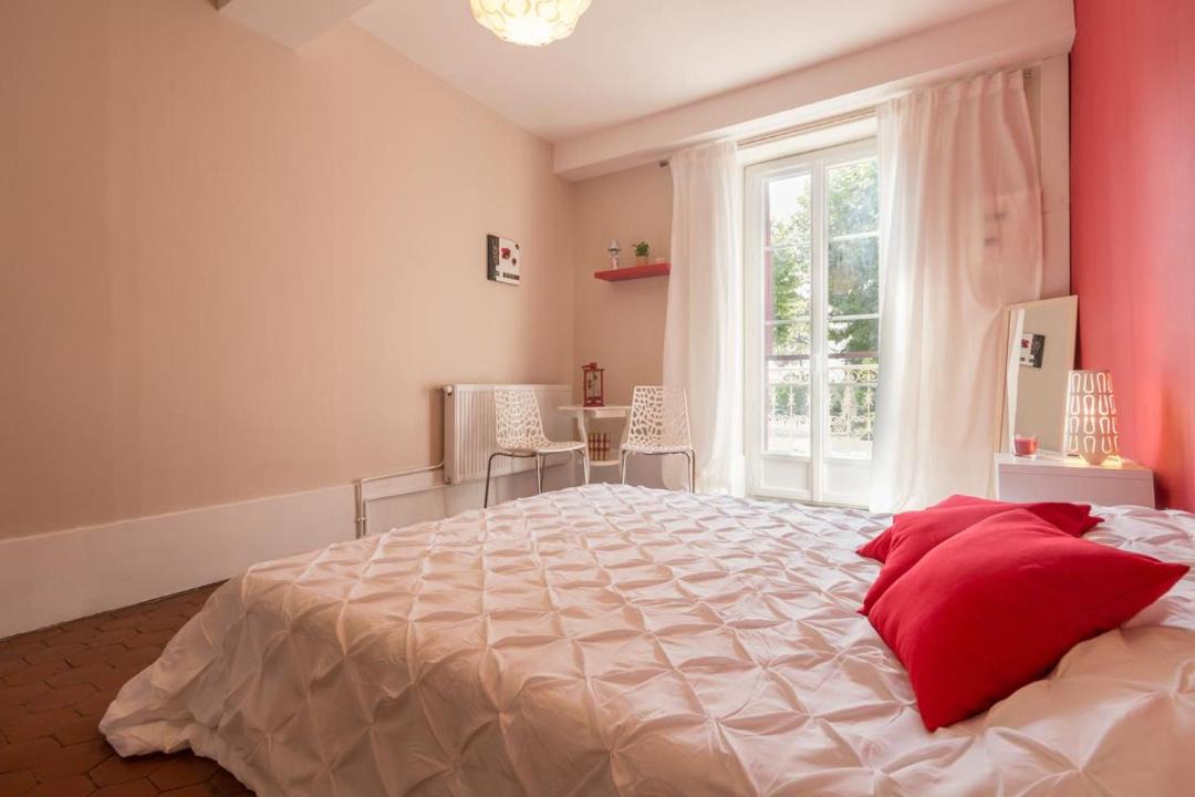 Photo of Bedroom in Nolay