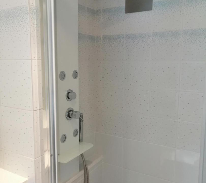 Photo of Bathroom in Saint-Roch