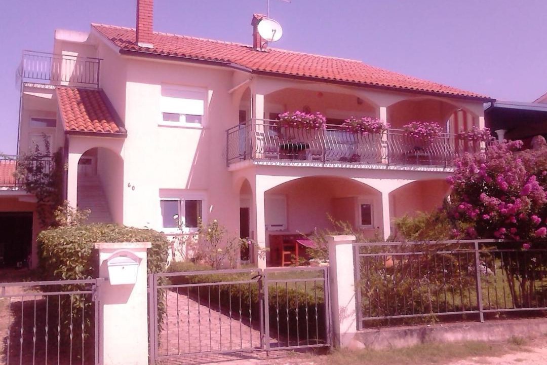 Photo of Buildings in Flengi