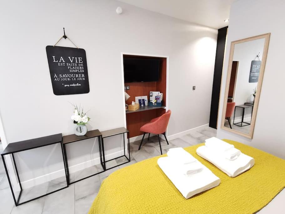 Photo of Others in Ay