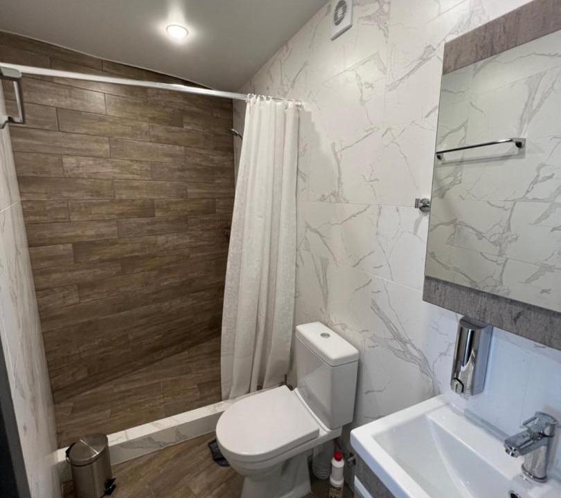 Photo of Bathroom in Loo