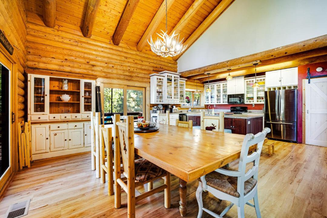 Photo of Kitchen in Groveland
