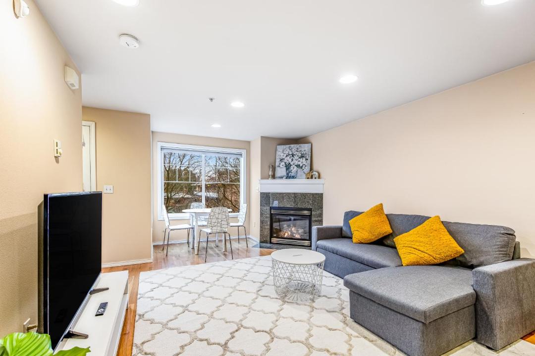 Photo of Others in Loyal Heights