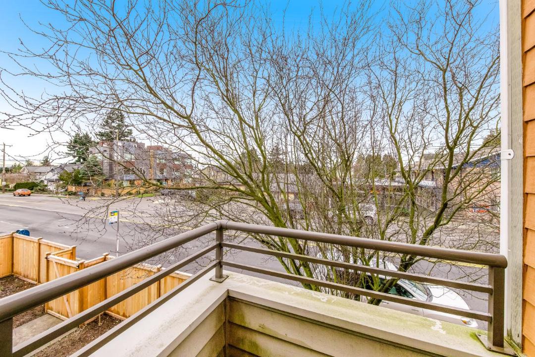 Photo of Patio Balcony in Loyal Heights