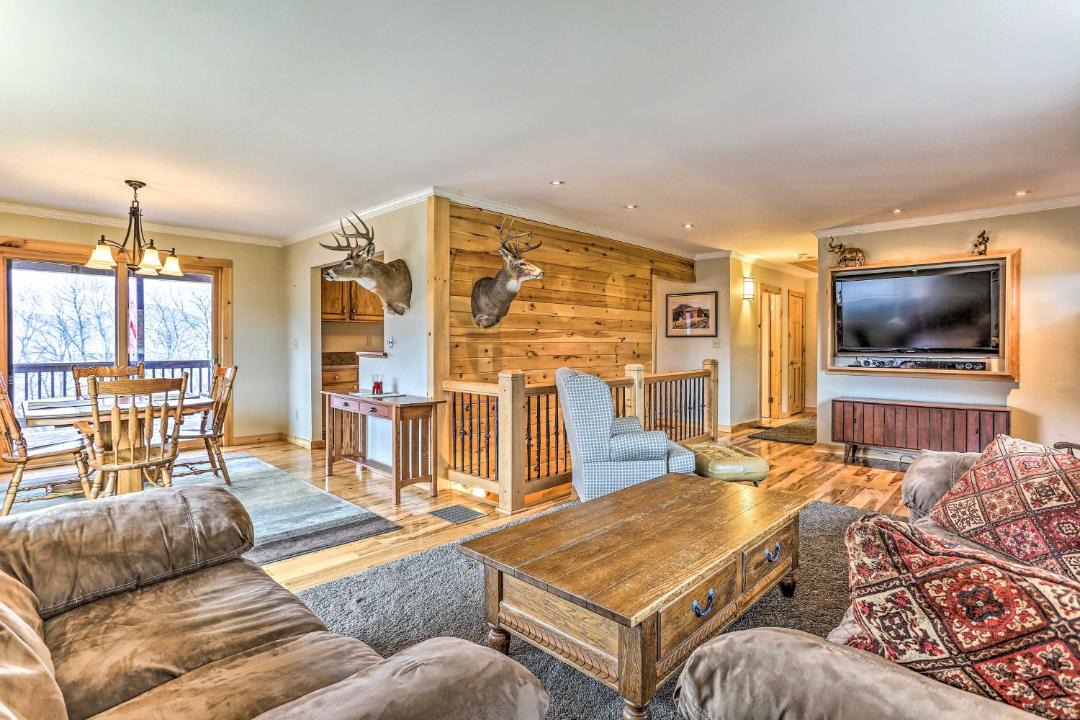 Photo of Livingroom in Hancock