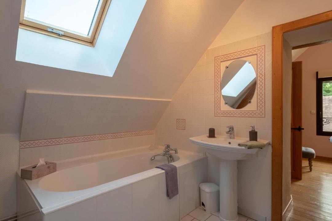 Photo of Bathroom in Foucheres