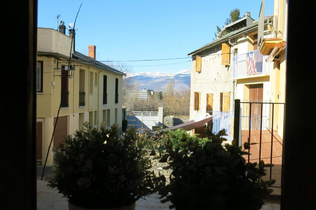 Photo of Buildings in Osseja