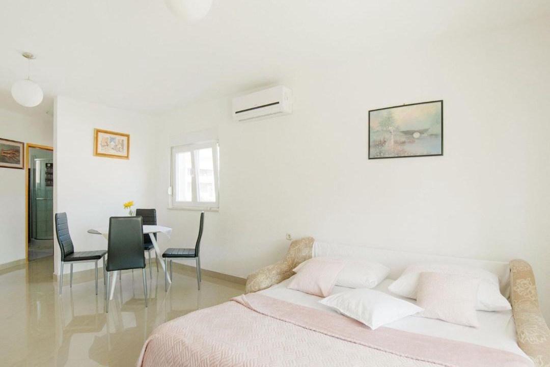 Photo of Bedroom in Kakma