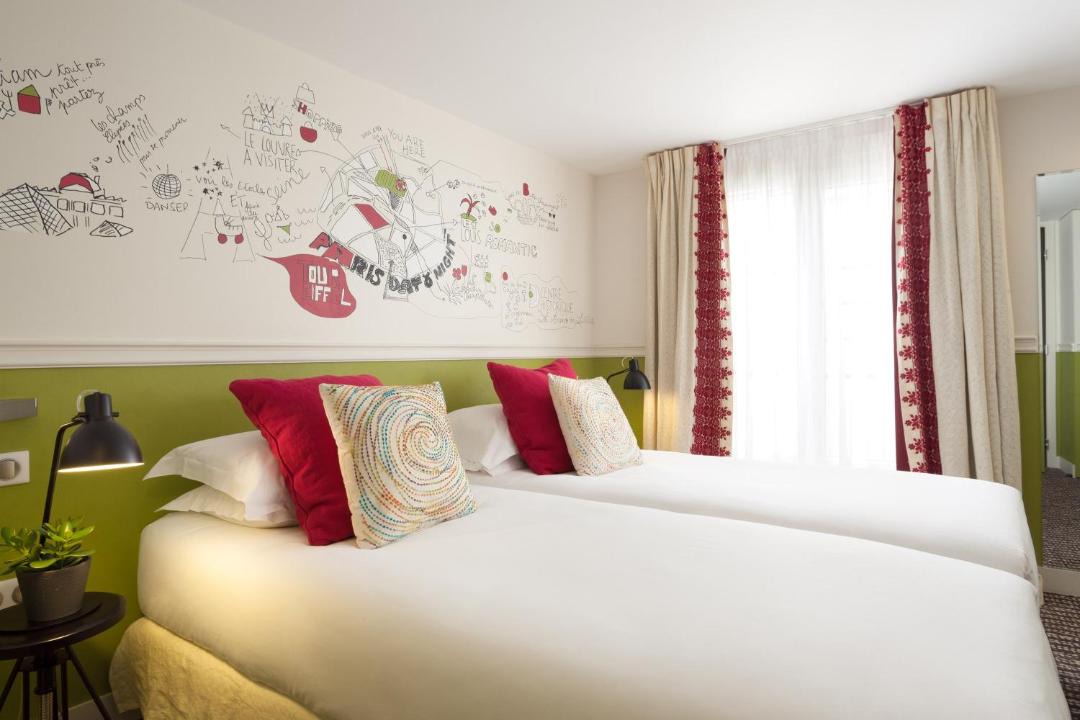 Photo of Bedroom in 9th Arrondissement
