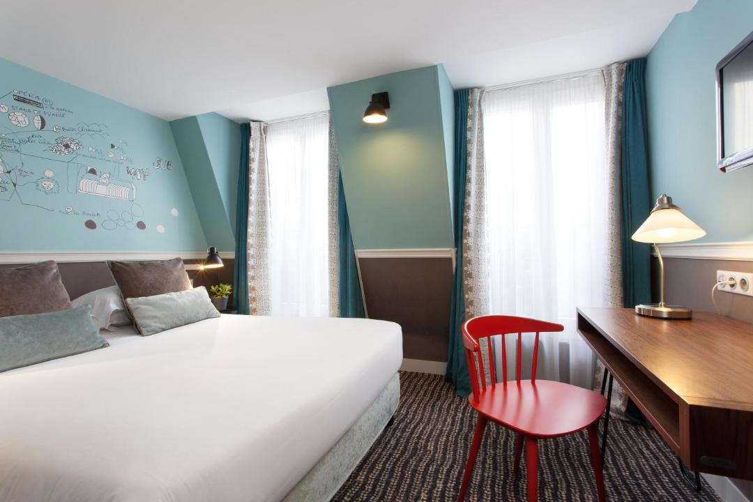Photo of Bedroom in 9th Arrondissement