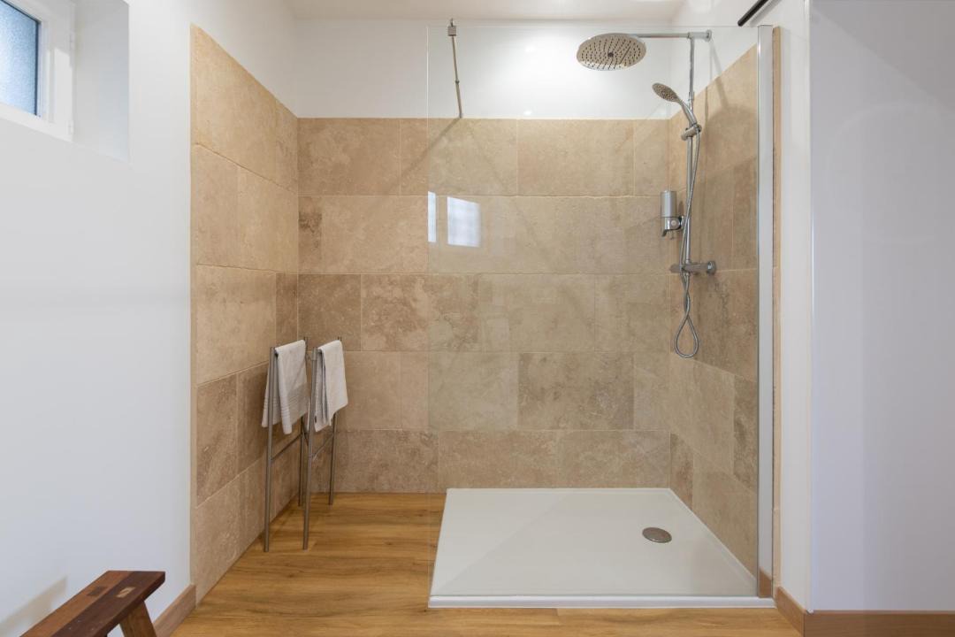 Photo of Bathroom in Roanne