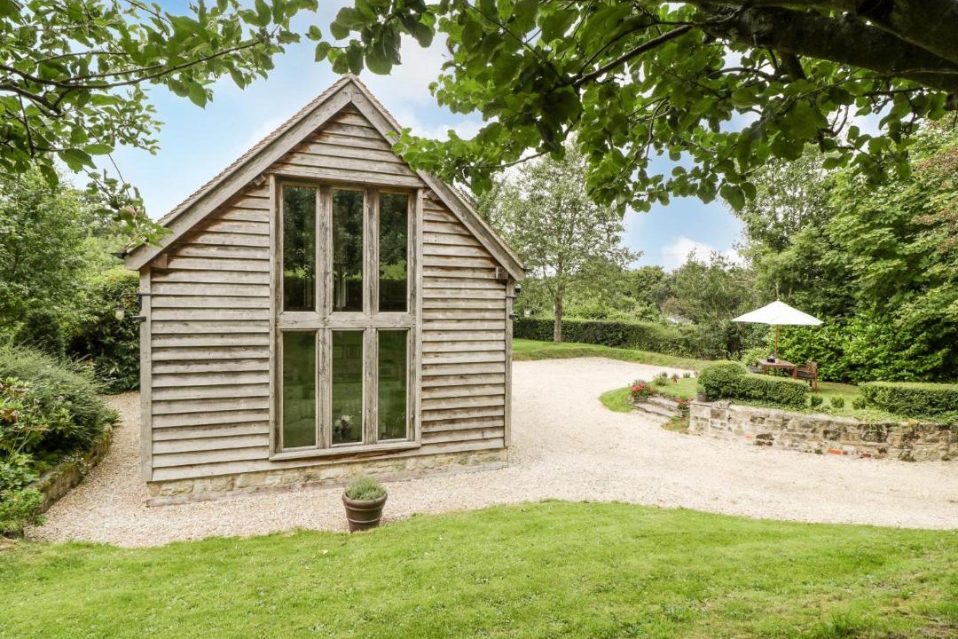 Photo of Others in Ebbesborne Wake