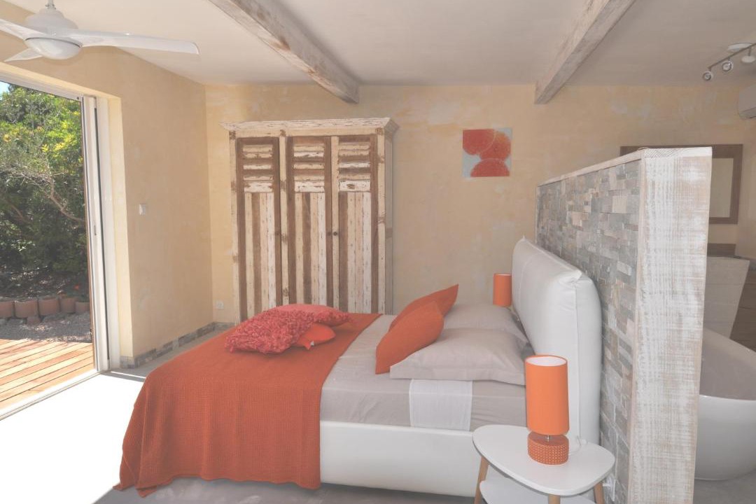 Photo of Others in Coti-Chiavari