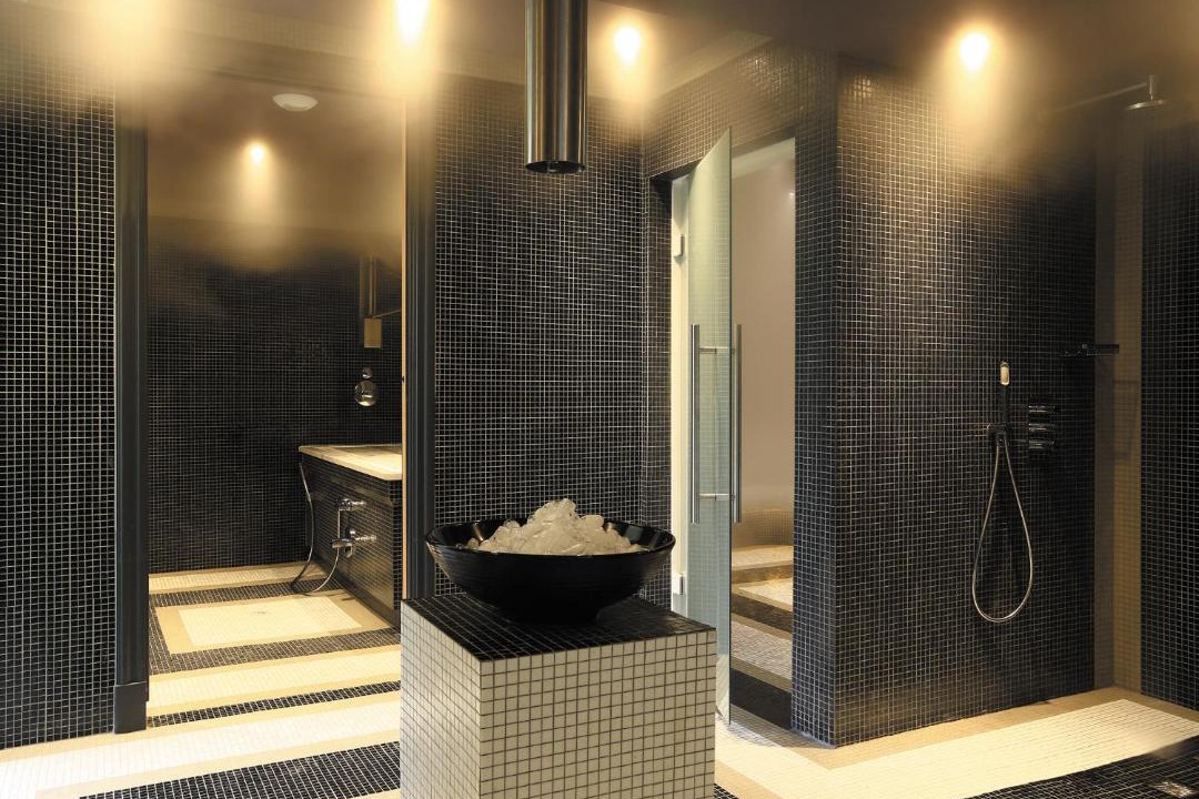 Photo of Bathroom in Les Baux-de-Provence