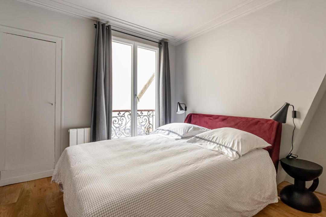 Photo of Bedroom in Arts-et-Metiers
