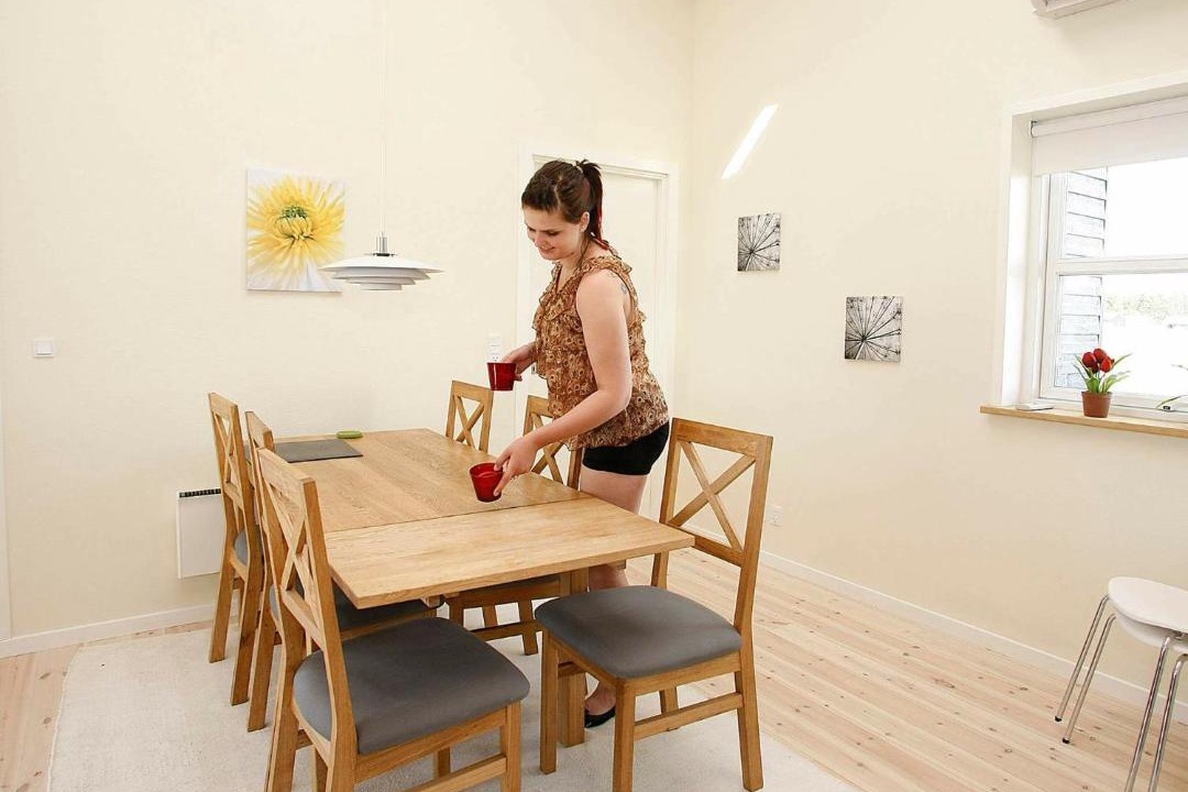 Photo of Human In Picture in Tranum