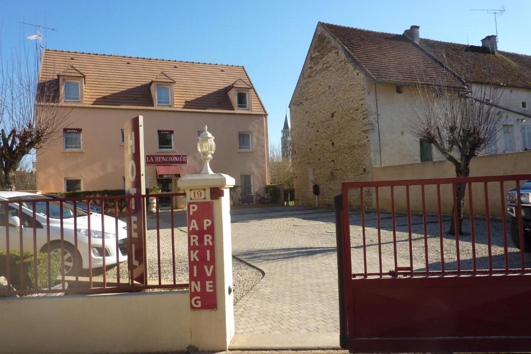 Photo of Others in Saint-Pere