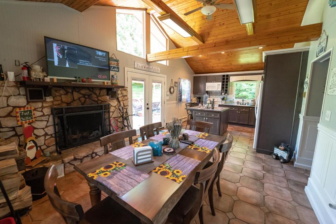 Photo of Others in Roscoe