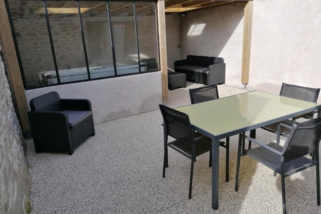 Photo of Patio Balcony in Plourin