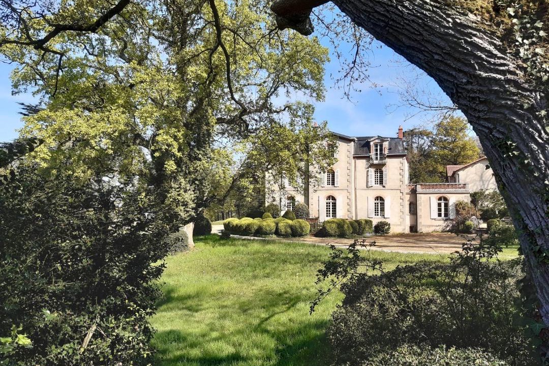 Photo of Others in Le Pin