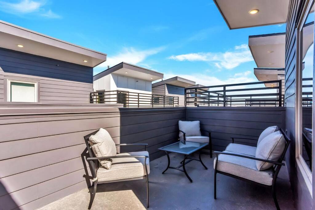 Photo of Patio Balcony in Fort Worth