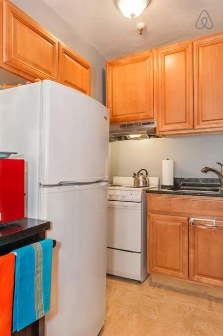 Photo of Kitchen in Theatre District