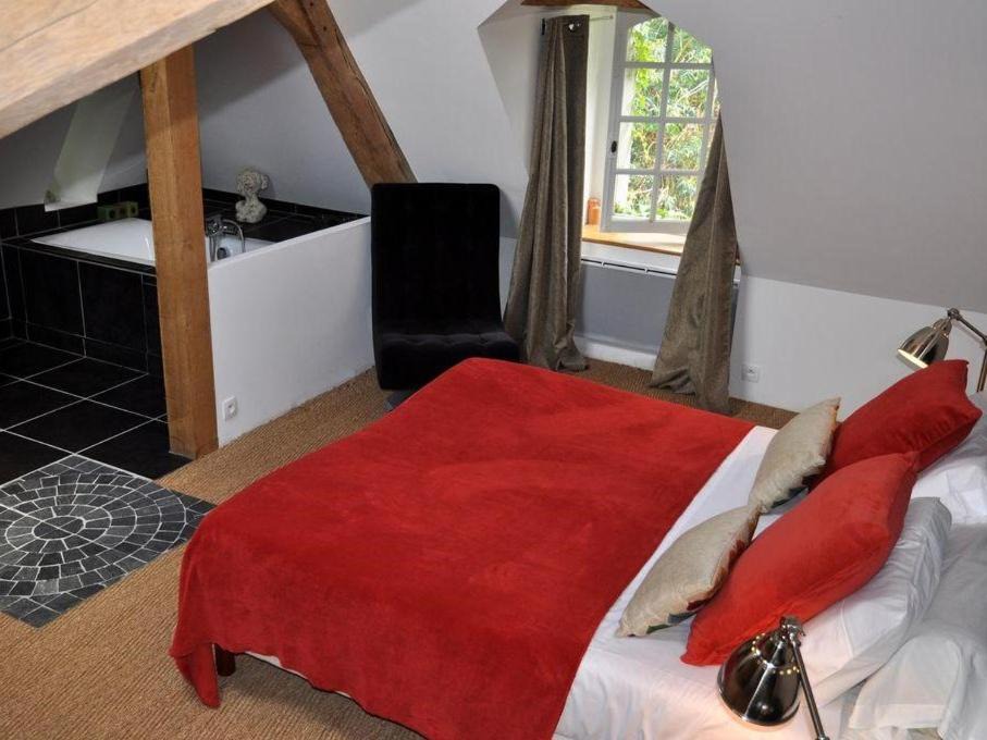 Photo of Bedroom in Cheffes