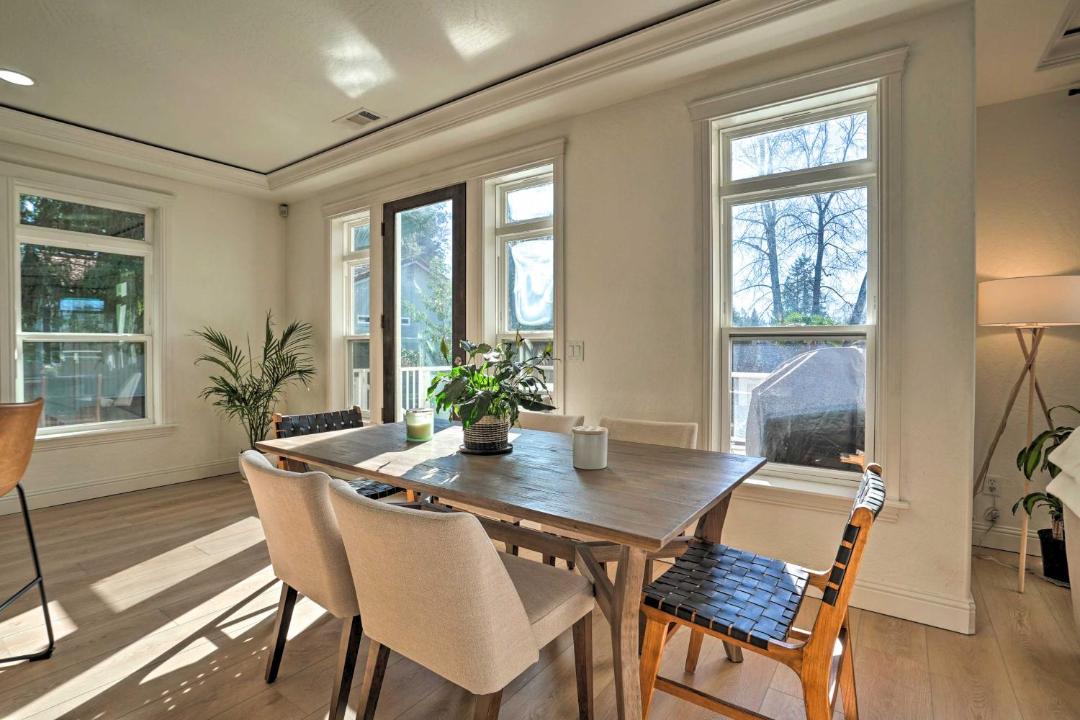 Photo of Others in Grants Pass