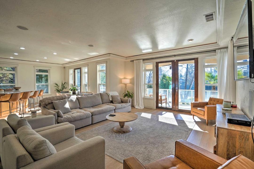 Photo of Others in Grants Pass