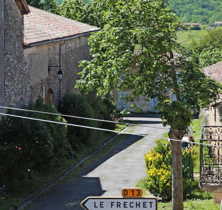 Photo of Others in Alan