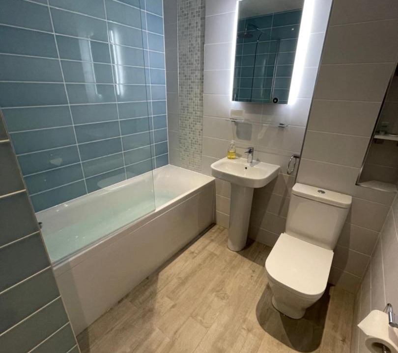 Photo of Bathroom in Crantock