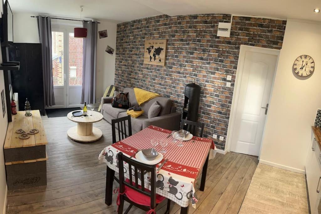 Photo of Others in Ault