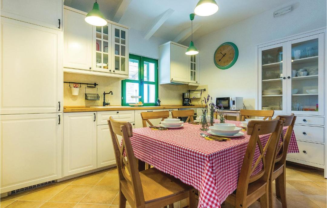 Photo of Livingroom in Pakostane