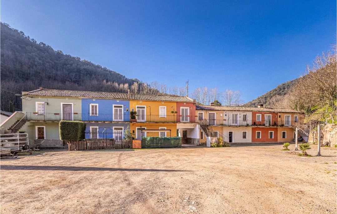 Photo of Buildings in Osor