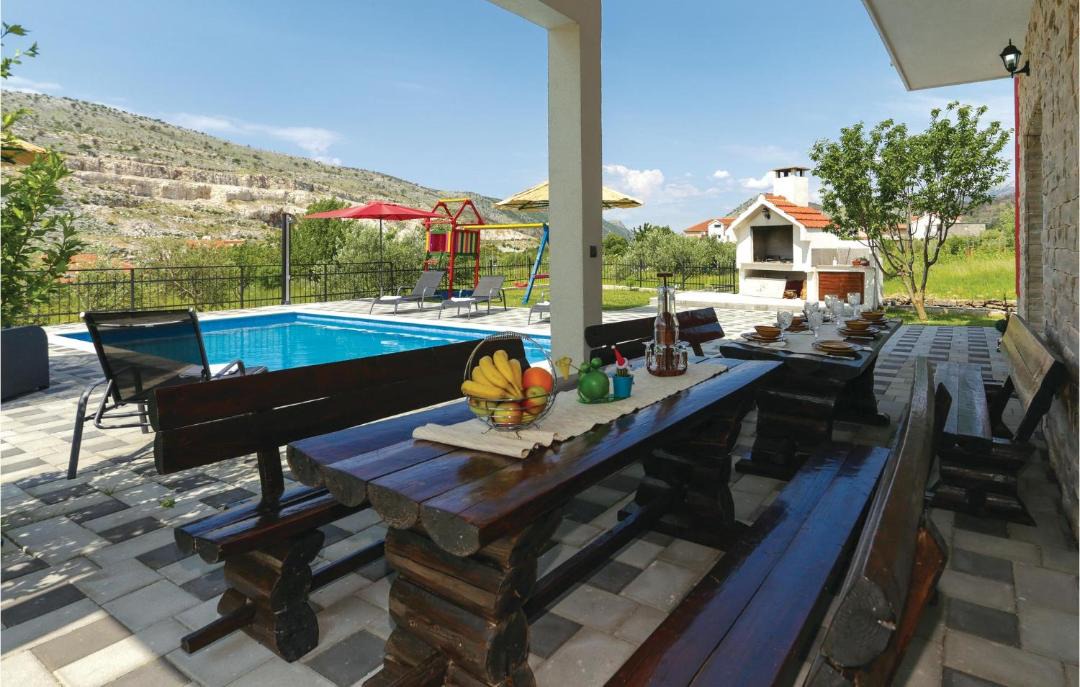 Photo of Patio Balcony in Srinjine