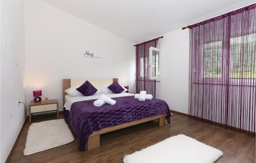 Photo of Bedroom in Srinjine