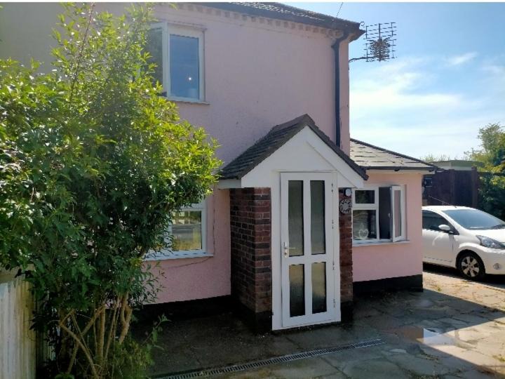 Photo of Buildings in Pagham