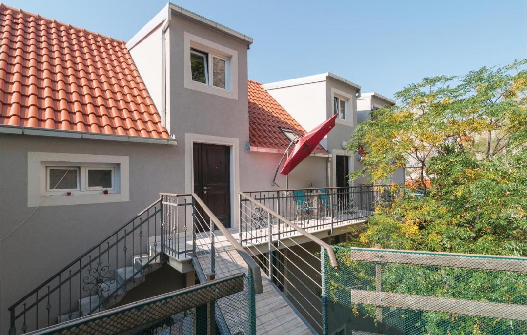Photo of Buildings in Omis